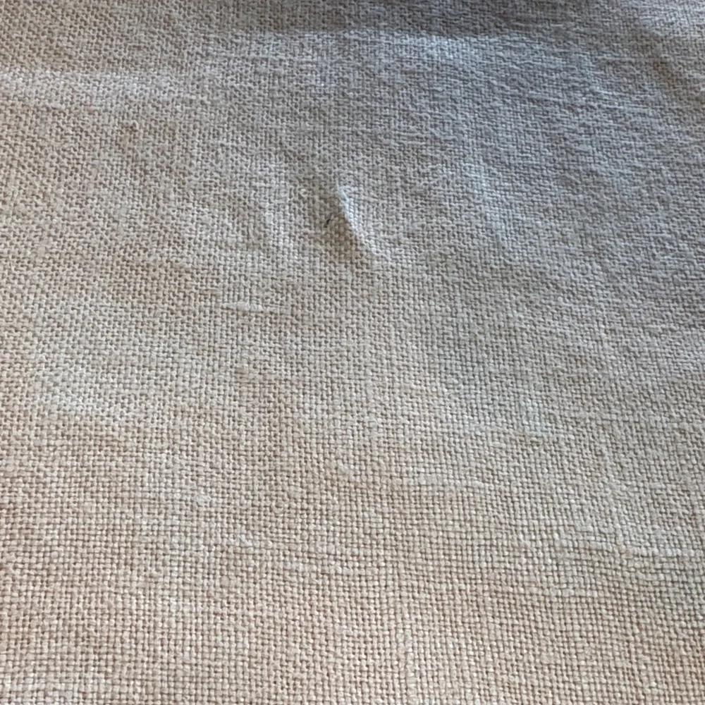 Peach Lace-Trimmed Napkins